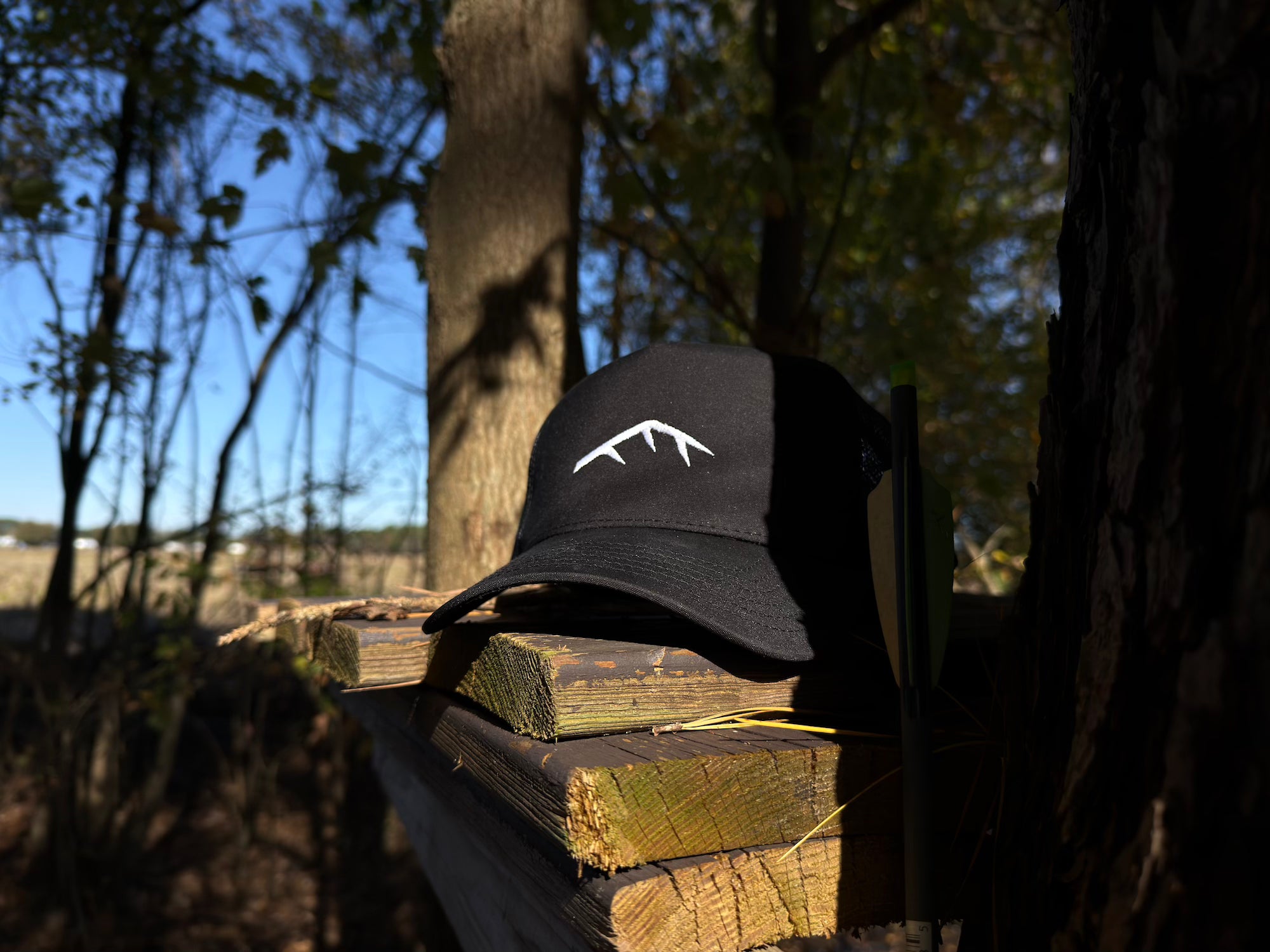 Black Mesh Antler Mountain Hat